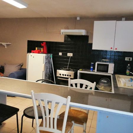 Appartement Proche Du Parc Des Expositions Avignon Bagian luar foto
