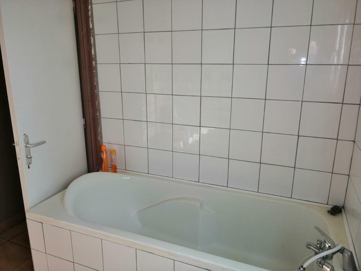Appartement Proche Du Parc Des Expositions Avignon Bagian luar foto